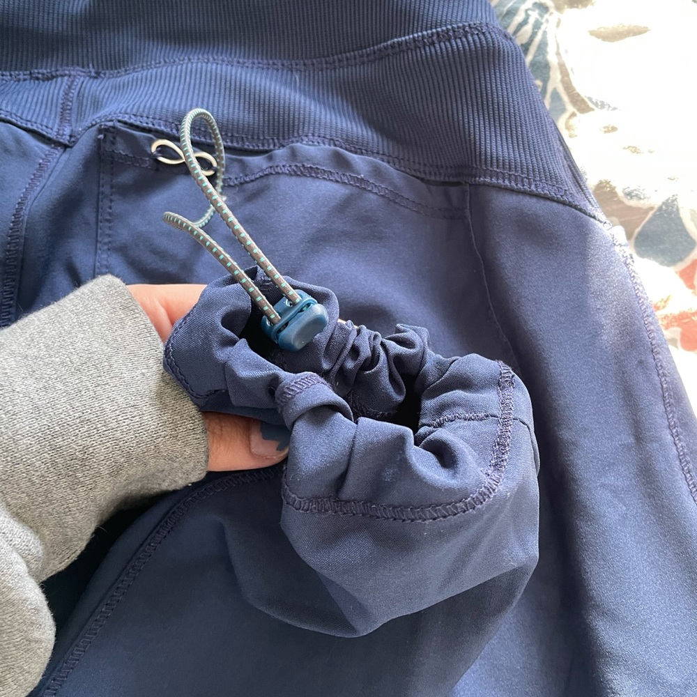 Cherokee infinity scrub pants - Picture 4 of 4